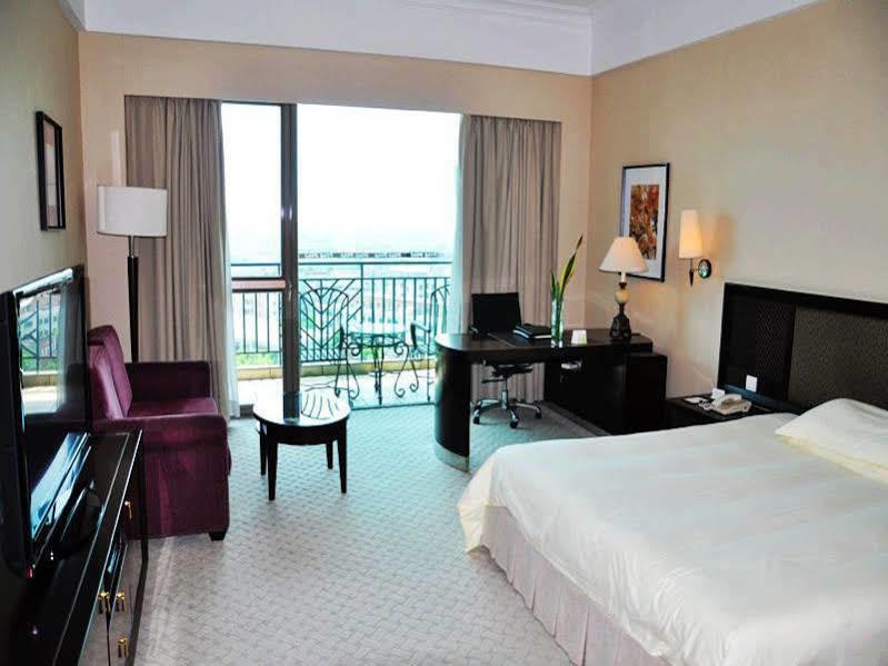 Grand View Hotel Dongguan  Bagian luar foto